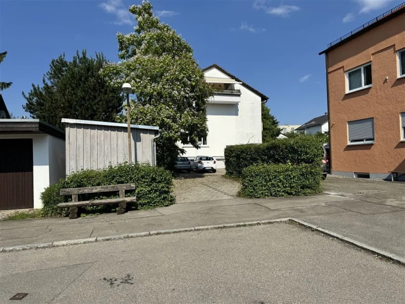 Ruhige Lage am Ende einer Sackgasse - Wohnung kaufen in Tübingen - Im Grünen und ganz oben Wohnen! 