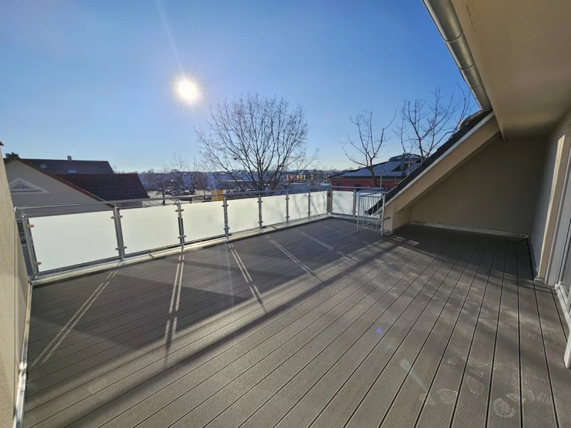  - Wohnung kaufen in Abensberg - Mega Maisonette Dachgeschosswohnung mit gigantischer, sonniger Dachterrasse - zentral in Abensberg!