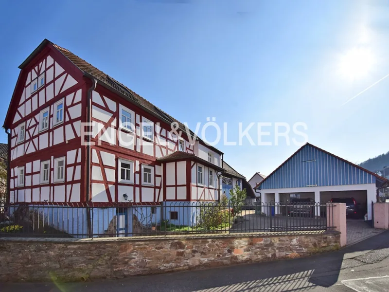  - Haus kaufen in Mömbris - Traditionelles saniertes Fachwerkhaus mit Gästehaus und großzügigem Außenbereich