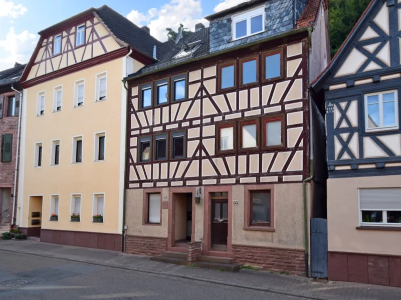 Charmantes Fachwerkhaus - Haus kaufen in Stadtprozelten - Open House                                                                                                                am 15.11.2024 von 14-18 Uhr                                       Fachwerkhaus mit Potenzial