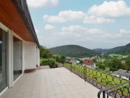 Sonnenterrasse mit atemberaubendem Panoramablick in den Odenwald