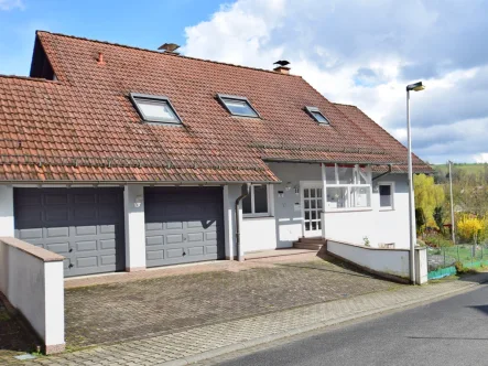  - Wohnung mieten in Hösbach - Geräumige 3-Zimmerwohnung mit Balkon in all inclusiv in Wenighösbach!!