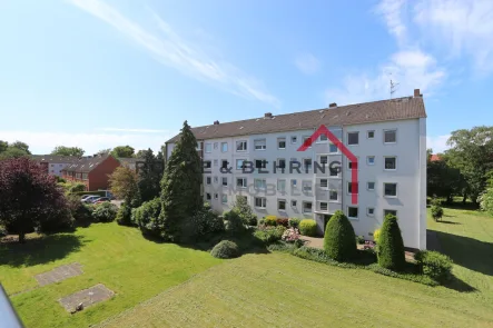 Aussicht vom Balkon - Wohnung kaufen in Bremen - Gepflegte 3-Zimmer-Wohnung mit Loggia in der Neustadt