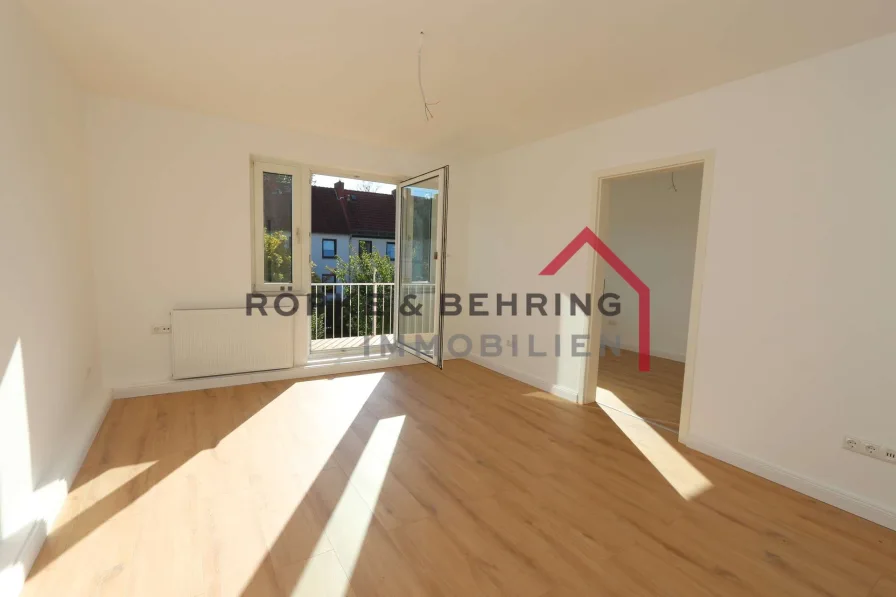 Wohnzimmer - Wohnung mieten in Bremen - Helle und moderne 3-Zimmer-Wohnung mit Balkon und neuer Einbauküche