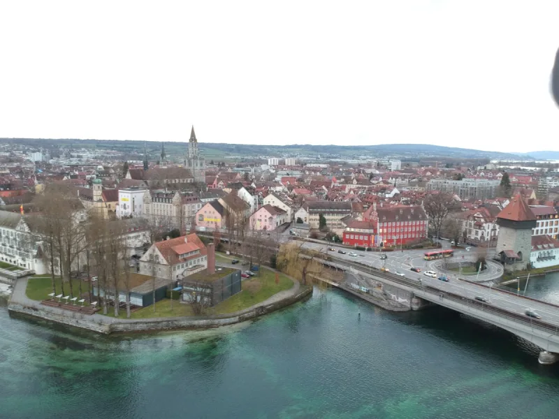 alte Rheinbrücke mit Münster