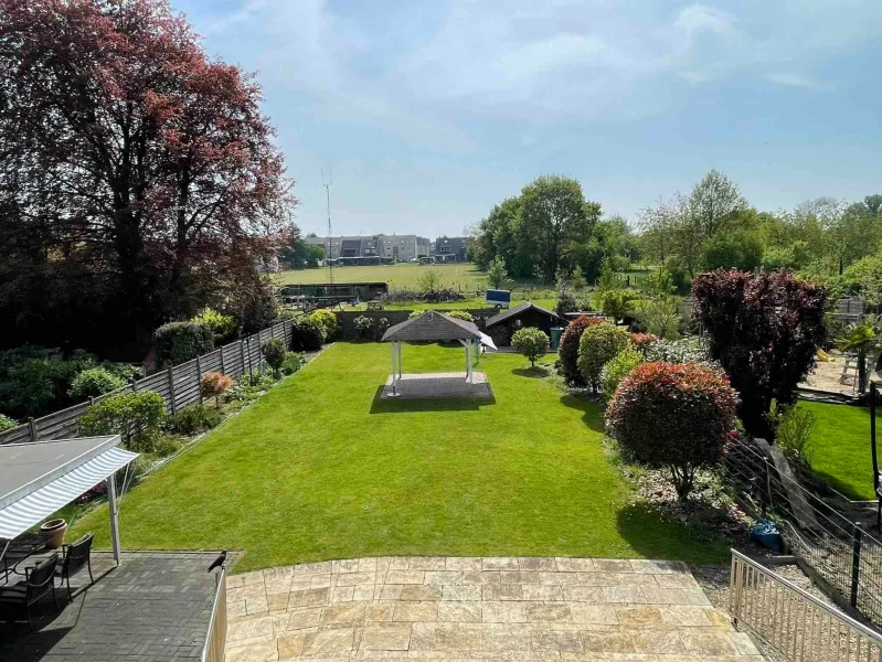 Blick vom Balkon - Haus kaufen in Voerde - Freistehendes Einfamilienhaus auf Traumgrundstück