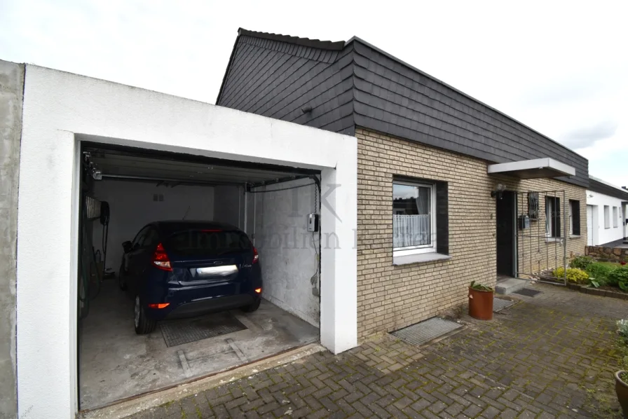 Haus mit Garage