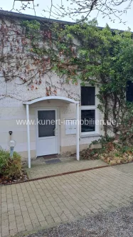 Hausansicht - Wohnung mieten in Burgstädt - 2-Zimmer-Wohnung im 1. OG mit Balkon zu vermieten, Garage möglich