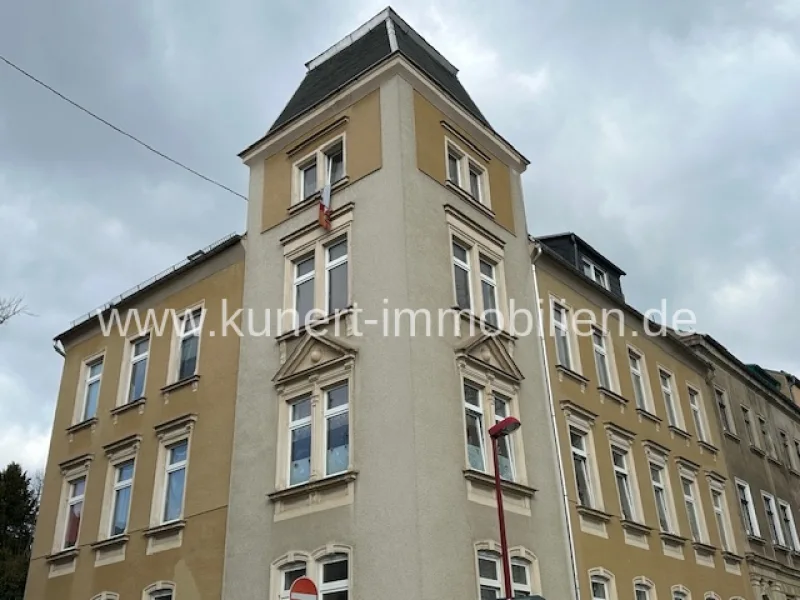 Hausansicht - Haus kaufen in Auerbach/Vogtland - IST-Faktor 11: Mehrfamilienhaus in zentraler Lage von Auerbach mit starkem Entwicklungspotential