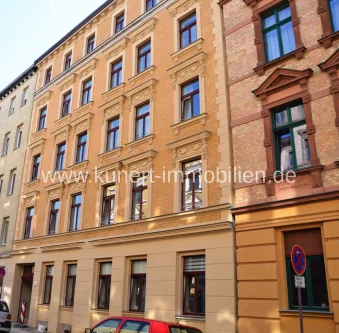 Hausansicht - Wohnung kaufen in Halle (Saale) / Nord - Attraktive 4-Zimmer-Wohnung mit PKW-Stellplatz und Balkon im halleschen Paulusviertel