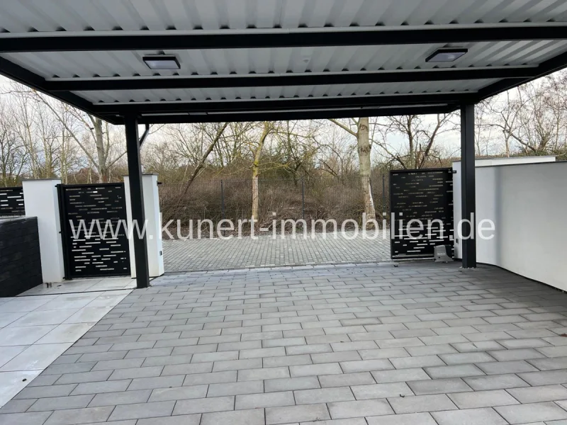 Carport