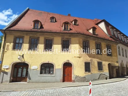 Hausansicht - Haus kaufen in Merseburg - Attraktive Denkmalimmobilie zur Selbstnutzung oder Entwicklung im Stadtzentrum von Merseburg