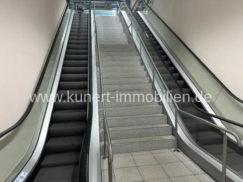 Rolltreppe zur Büroetage