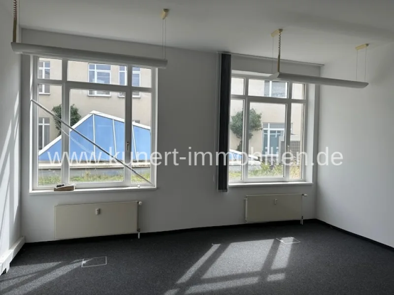 Büro Innenaufnahme - Büro/Praxis mieten in Halle (Saale) / Mitte - Attraktive Büro- oder Praxiseinheit mit 5 Zimmern im Stadtzentrum von Halle (Saale)