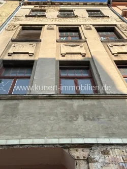 Fassade Straßenseite - Haus kaufen in Halle - Attraktives Denkmal (Sanierungsobjekt) in südlicher Stadtlage von Halle (Saale)