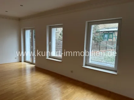 Innenaufnahme - Haus kaufen in Halle - Attraktives Stadthaus im halleschen Medizinerviertel mit Stellplätzen, Terrasse, 4-Zimmer u. 2 Bäder