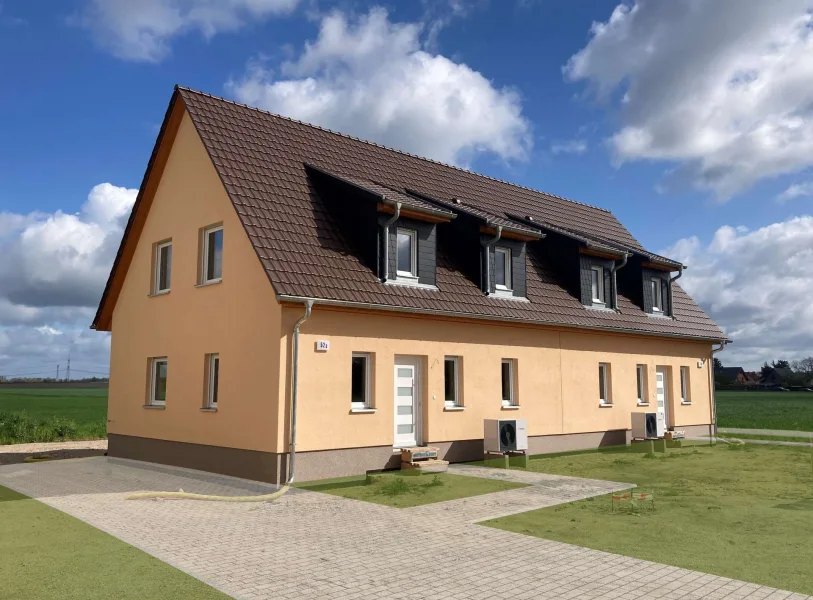 DHH Fredersdorf - Haus kaufen in Fredersdorf-Vogelsdorf - Moderne Neubau-Doppelhaushälfte in begehrter Fredersdorf-Lage