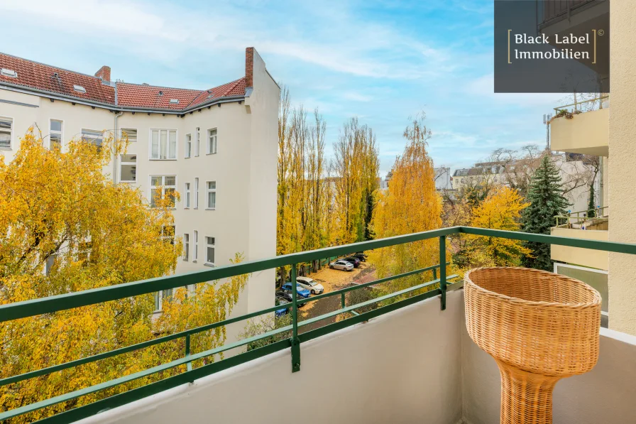 Blick vom Balkon - Wohnung kaufen in Berlin - Kompaktes Apartment in zentraler Charlottenburger Lage