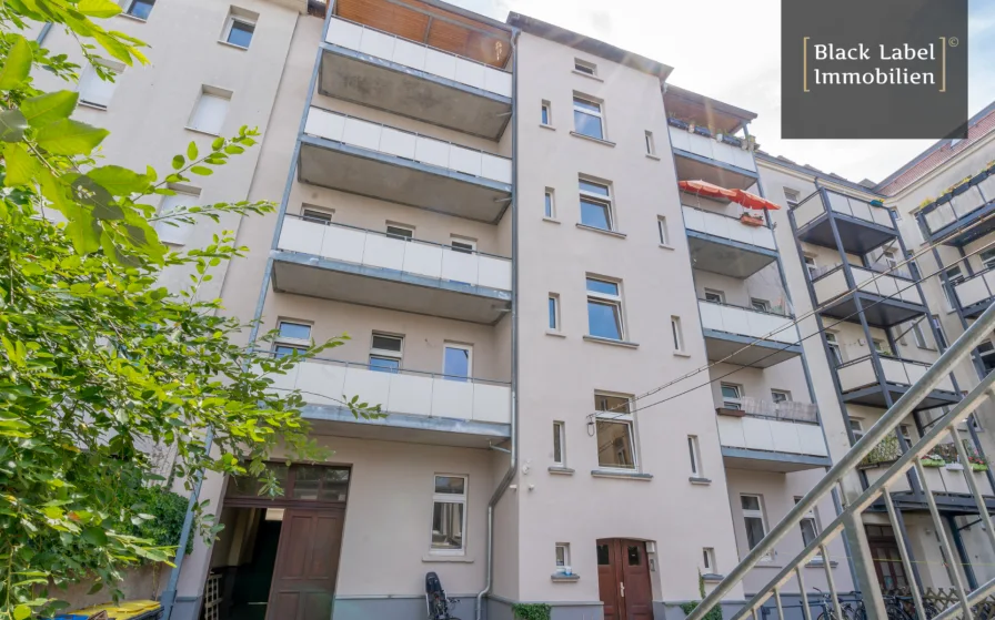 Ansicht Rückseite - Wohnung kaufen in Leipzig - Karl-Heine-Kanalromantik in Plagwitz: Historische Altbauwohnung