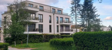 Außenansicht - Wohnung kaufen in Berlin - Erstbezug: Penthouse mit umlaufender Dachterrasse