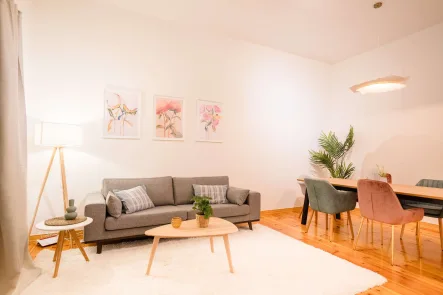 Wohnen - Wohnung kaufen in Berlin - Schön sanierte 2 Zimmer Gartenwohnung mit ca. 50 m² Privatgarten in bester Lage von Friedrichshain