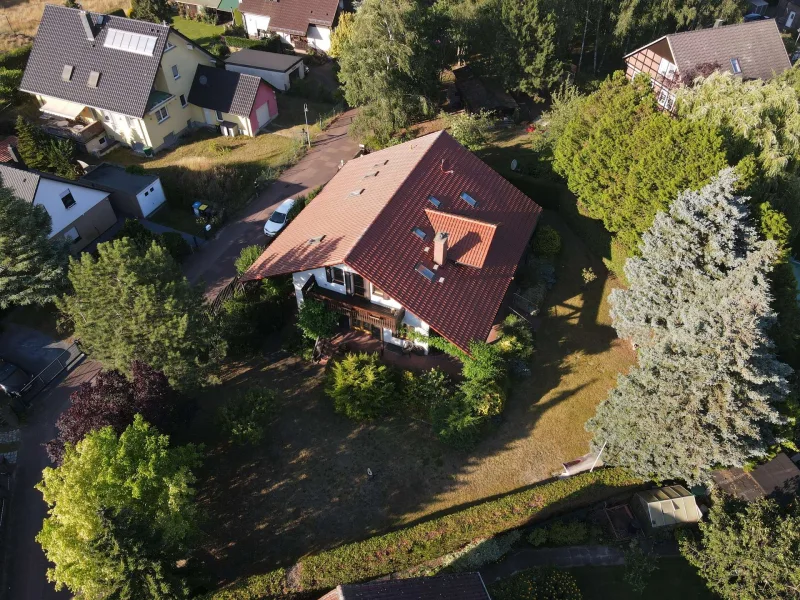 Luftbildaufnahme - Haus kaufen in Oberkrämer - Bezauberndes Einfamilienhaus mit idyllischem Garten in Oberkrämer