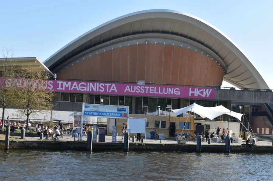 Mitte_-_Haus_der_Kulturen - Wohnung kaufen in Berlin - Vermietete Wohnung in begehrter Gegend!