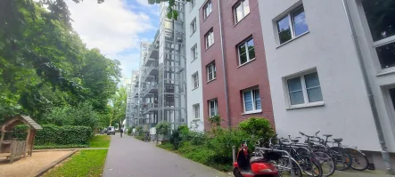 Außenansicht - Wohnung kaufen in Berlin - Vermietetes Apartment in Top-Lage