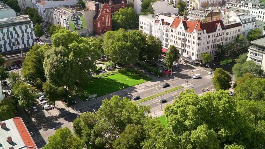 Savignyplatz - Wohnung kaufen in Berlin - Zweizimmerwohnung im Gartenhaus an der Kantstraße und Nah am Sauvignyplatz