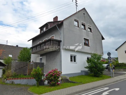 Mehrfamilienhaus in Betzdorf - Haus kaufen in Betzdorf - FREIRAUM4 +++ Interessantes Renditeobjekt in guter Lage