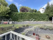 Blick Terrasse und Garten