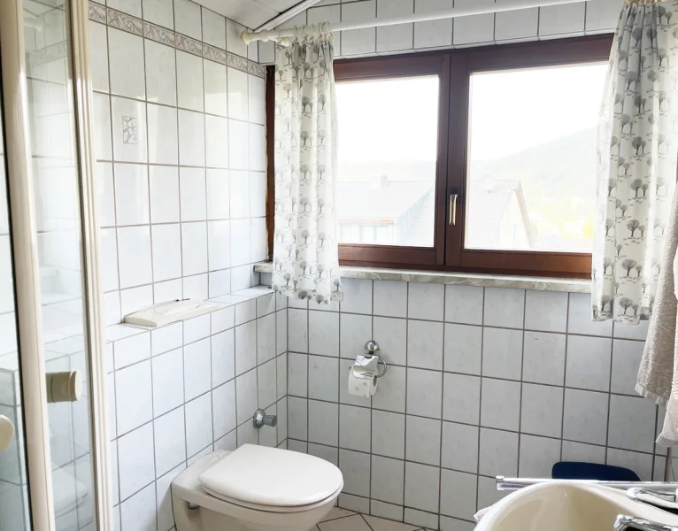 DG_Badezimmer mit Dusche (ca. 4,47 m²)