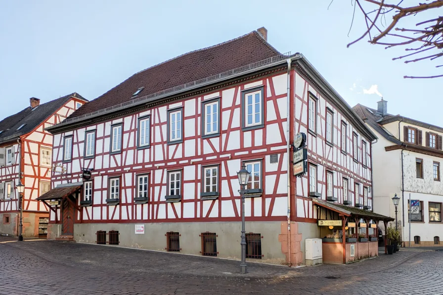 Ansicht-N-Titel - Haus kaufen in Michelstadt - Objekt mit renommierten Gaststätten und viel Potential im Zentrum von Michelstadt!