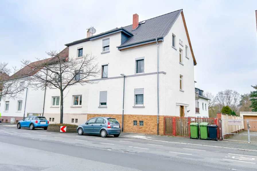  - Haus kaufen in Offenbach - Lukrative Kapitalanlage: Zwei charmante Mehrfamilienhäuser mit großem Potenzial!