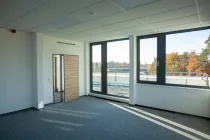 Büro mit Terrassenzugang 