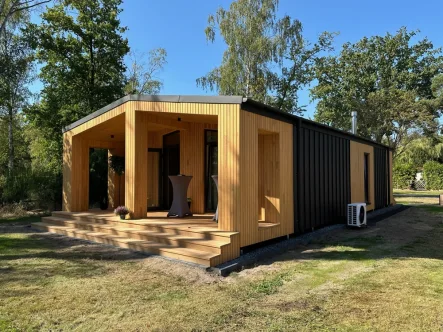 Gartenseite - Haus kaufen in Stahnsdorf - Innovativer Bungalow auf sonnigem Grundstück in ruhiger Wohnlage von Stahnsdorf