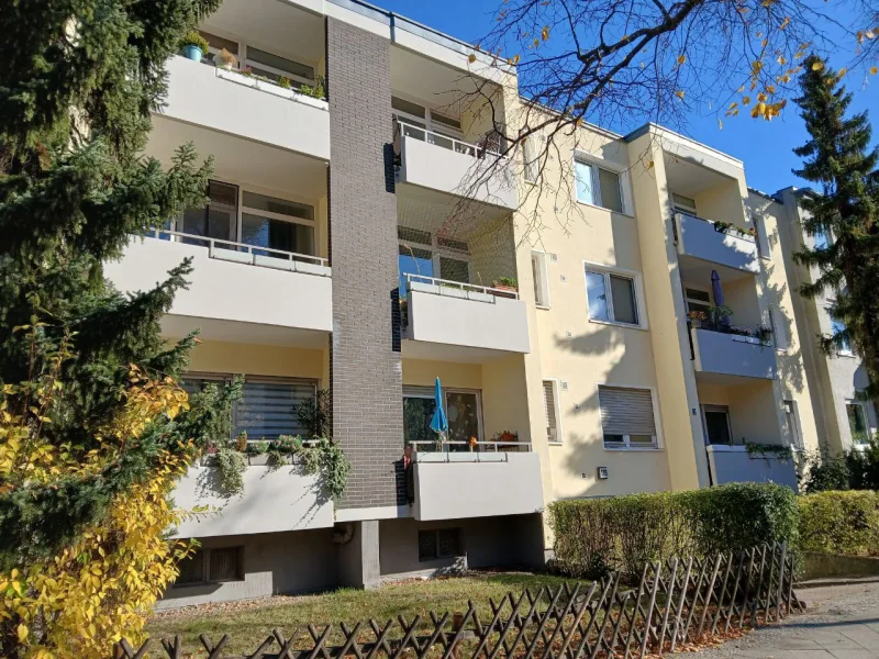 Ansicht  - Wohnung kaufen in Berlin - solide 3 Raum Wohnung mit ca.74 m² Wohnfläche