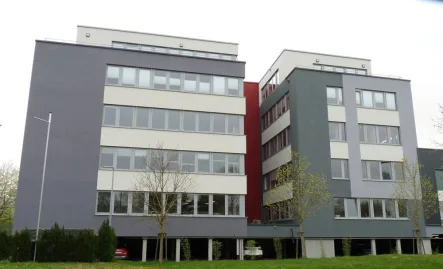 Aussenansicht - Büro/Praxis mieten in Sindelfingen - Büroräume in modernem Gewerbeobjekt zu vermieten