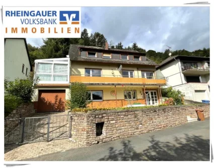 Ansicht - Haus kaufen in Lorch am Rhein - ** Lorch am Rhein: Großes Einfamilienhaus (8 Zimmer) in unverbaubarer Blicklage ** 