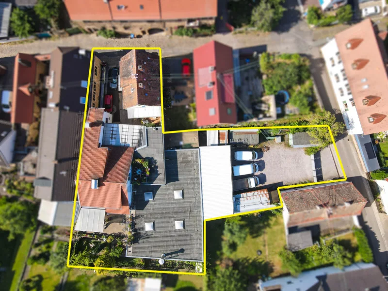  - Haus kaufen in Neustadt an der Weinstraße / Gimmeldingen - 1 Familienhaus +1-2 Familienhaus mit Gewerbeeinheit und Bauplatz!