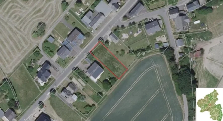 Luftbild markiert_geschnitten - Grundstück kaufen in Würrich - Großes Baugrundstück in Hanglage im Ortskern von Würrich