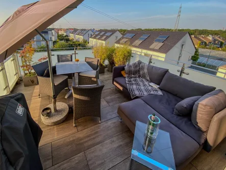 Dachterrasse - Wohnung kaufen in Düsseldorf / Itter - EXTRAVAGANTE DESIGNER-LUXUS GALERIEWOHNUNG AUF HIGH LEVEL MIT TRAUMTERRASSE