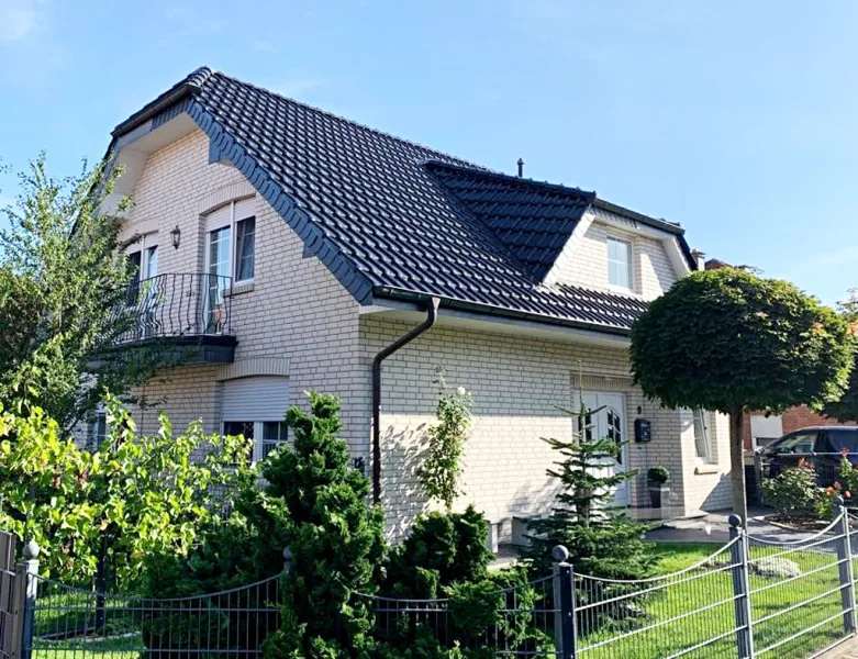  - Haus kaufen in Wallenhorst - Schönes Familiendomizil in Wallenhorst-Lechtingen - einziehen  und  wohlfühlen!