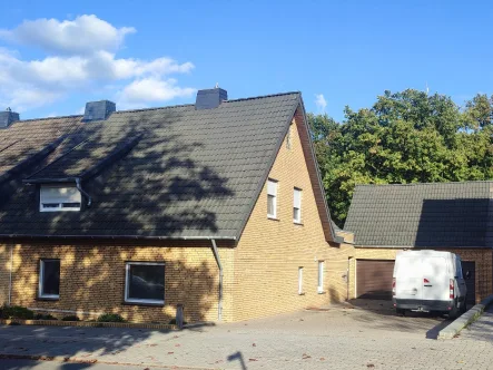  - Haus kaufen in Osnabrück - Gemütliches Haus  und  großes Grundstück mit viel Extraplatz für Hobby und Freizeit