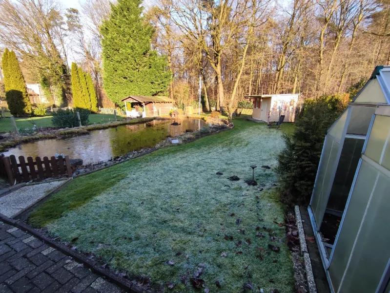 Gartenidyll im Winterschlaf