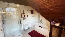 Badezimmer zum Zimmer II