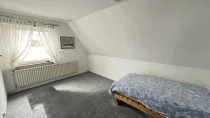 Schlafzimmer 2 DG