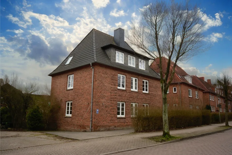 Willkommen in Schleswig - Haus kaufen in Schleswig - Klassische Altbauvilla - in die Beletage selber einziehen und zwei Wohnungen vermieten