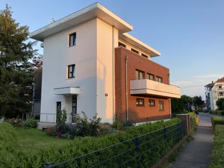 Aussicht von Nord - West - Haus kaufen in Laboe - Modernes Traumhaus an der Promenade von Laboe