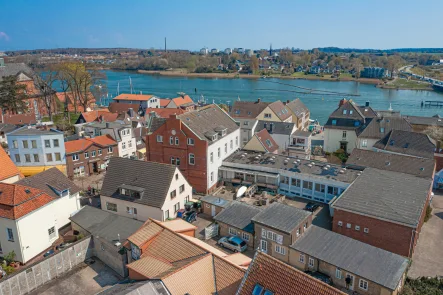 Zentral und ruhig - Wohnung mieten in Kappeln - Lichtdurchflutetes Dachloft zentral in Kappeln und dennoch in einem idyllischen ruhigen Innenhof